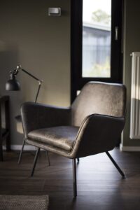 stoel in huisje landal greenparks amerongse berg