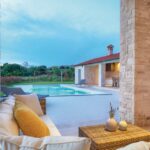 Luxe vakantiewoning Istrië buitenzitje